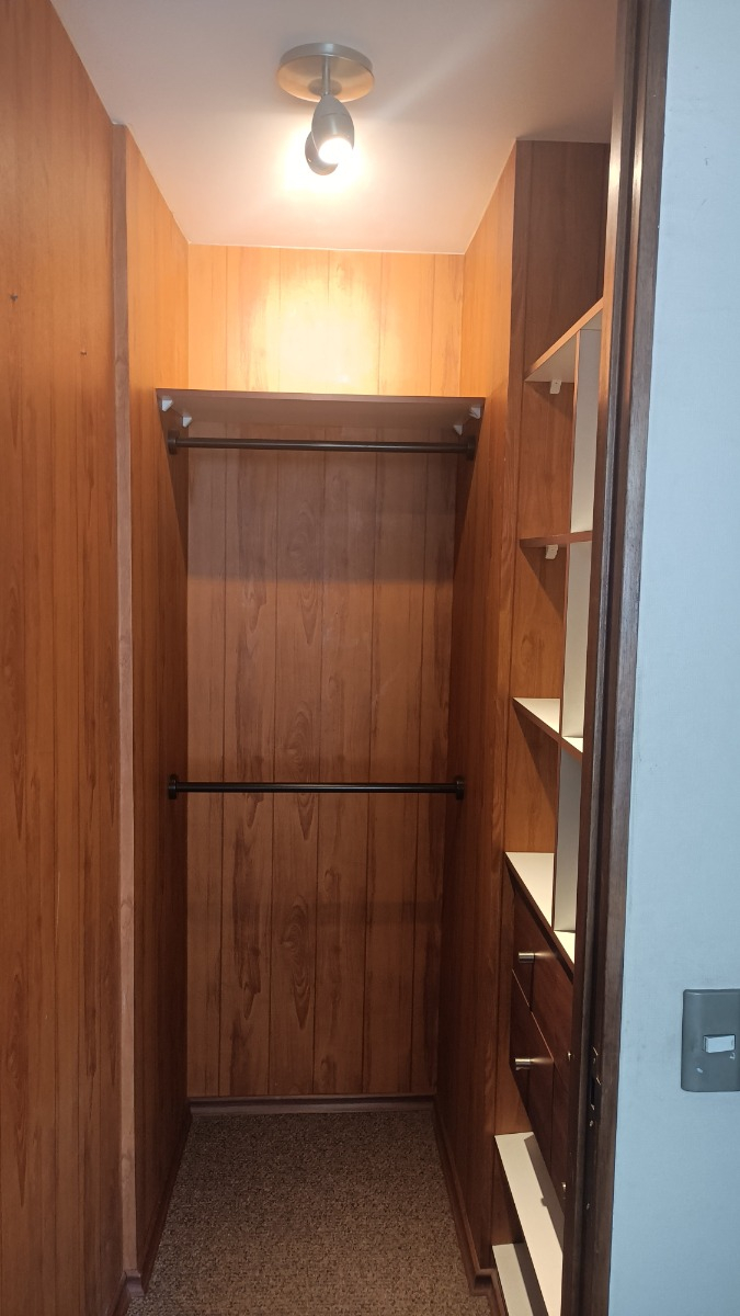 Venta Departamento NO 2D en suite Walk-in cl&oacute;set 2B 1E 1B Mall Sport - Las Condes