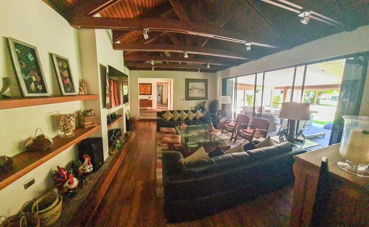 Venta Casa NO 6D en suite Walk-in cl&oacute;set 6B 3E 1B El Huinganal - Lo Barnechea