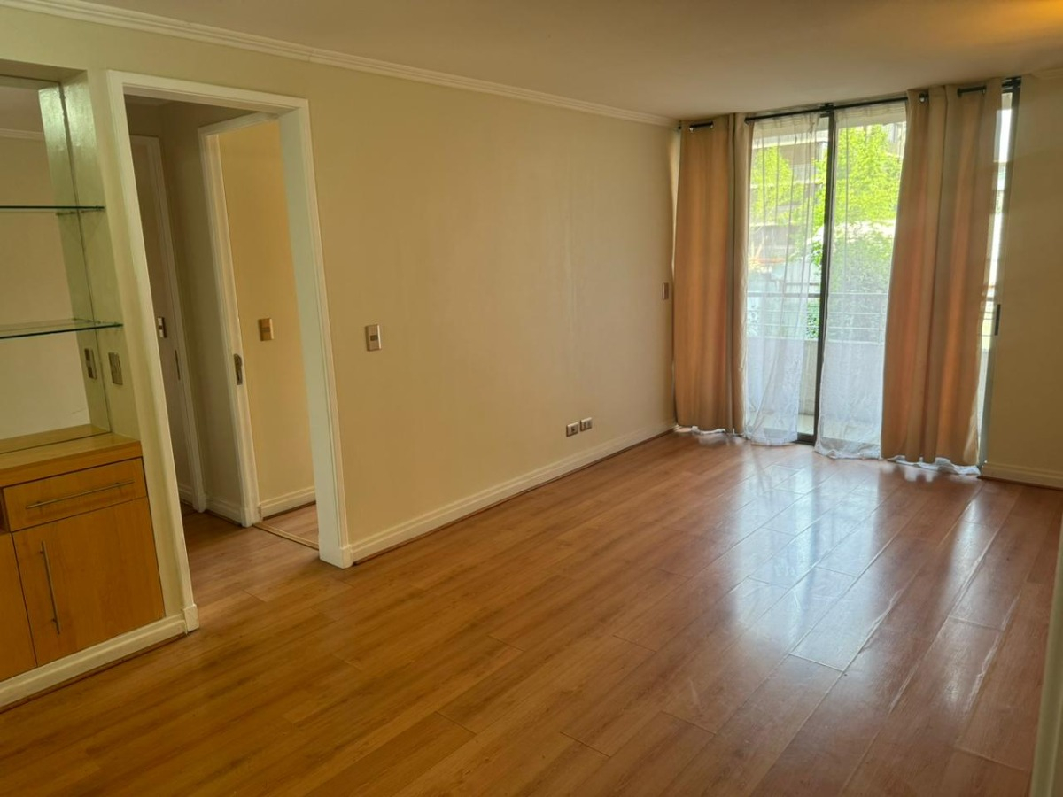 Arriendo Departamento 2D en suite Walk-in cl&oacute;set 2B 1E Plaza &Ntilde;u&ntilde;oa - &Ntilde;u&ntilde;oa