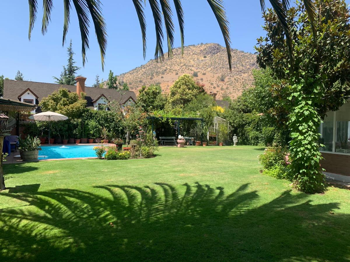 Venta Casa SO 6D en suite Walk-in cl&oacute;set 6B 2E 1B Los Trapenses - Lo Barnechea