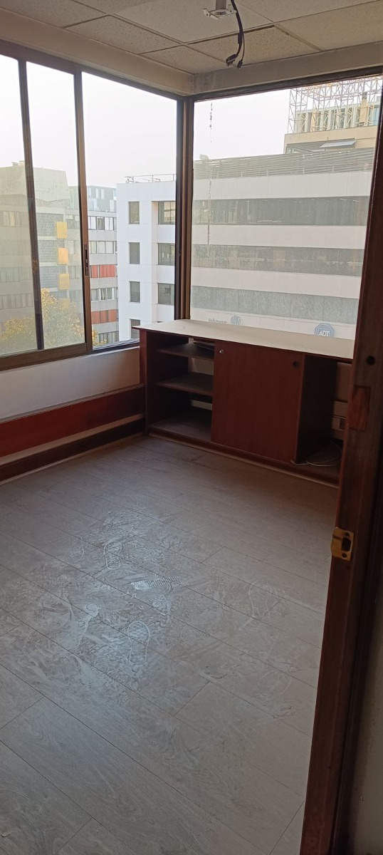 Arriendo Oficina 4B 3E Pedro de Valdivia - Providencia