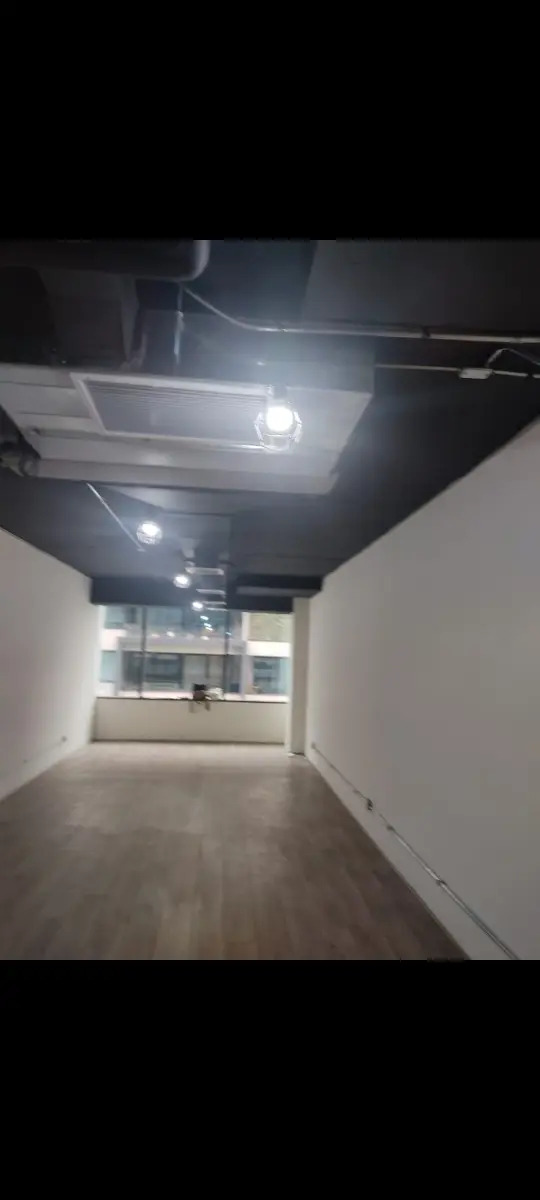 Venta Oficina 1B Metro Sim&oacute;n Bolivar - La Reina
