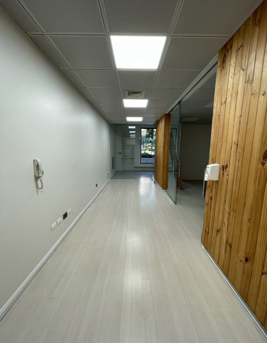 Venta Oficina NP 2B 1E 1B Metro Manquehue - Apumanque - Las Condes