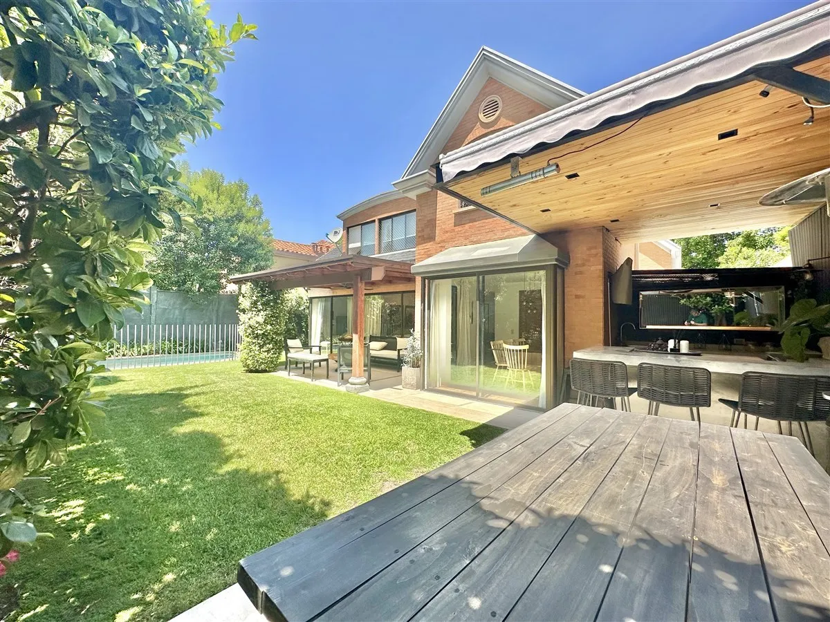 Venta Casa N 5D 4B 2E 1Bd La Dehesa - Lo Barnechea