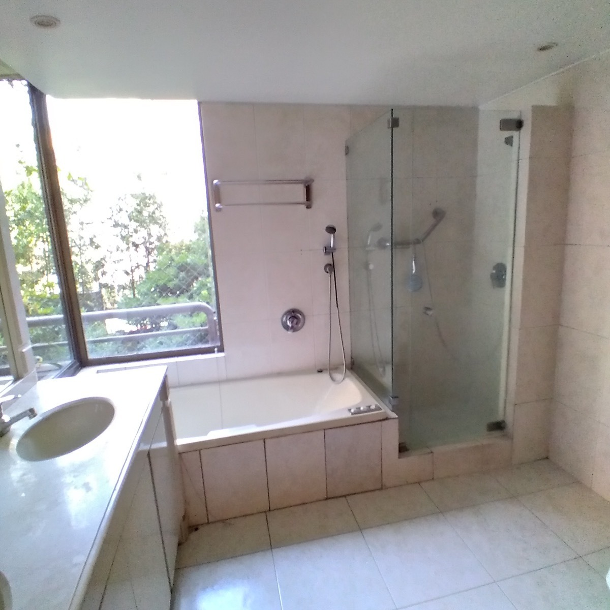 Venta Departamento NO 4D en suite Walk-in cl&oacute;set 5B 3E 1B Barrio El Golf - Las Condes