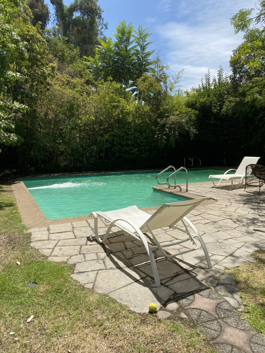 Venta Casa N 5D en suite Walk-in cl&oacute;set 4B 5E 1Bd Lo Curro - Vitacura