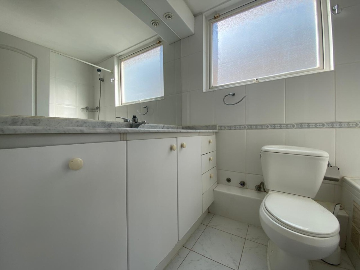 Arriendo Casa O 6D en suite Walk-in cl&oacute;set 5B 2E La Dehesa - Lo Barnechea