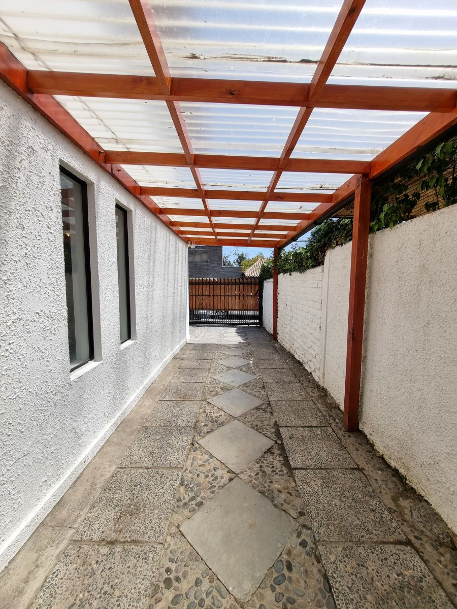 Venta Casa 6D en suite 3B 1E 1B Rotonda Atenas - Las Condes