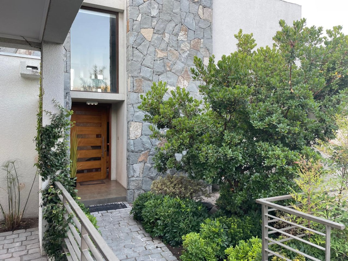 Venta Casa NO 5D en suite Walk-in cl&oacute;set 6B 4E 1B La Dehesa - Lo Barnechea