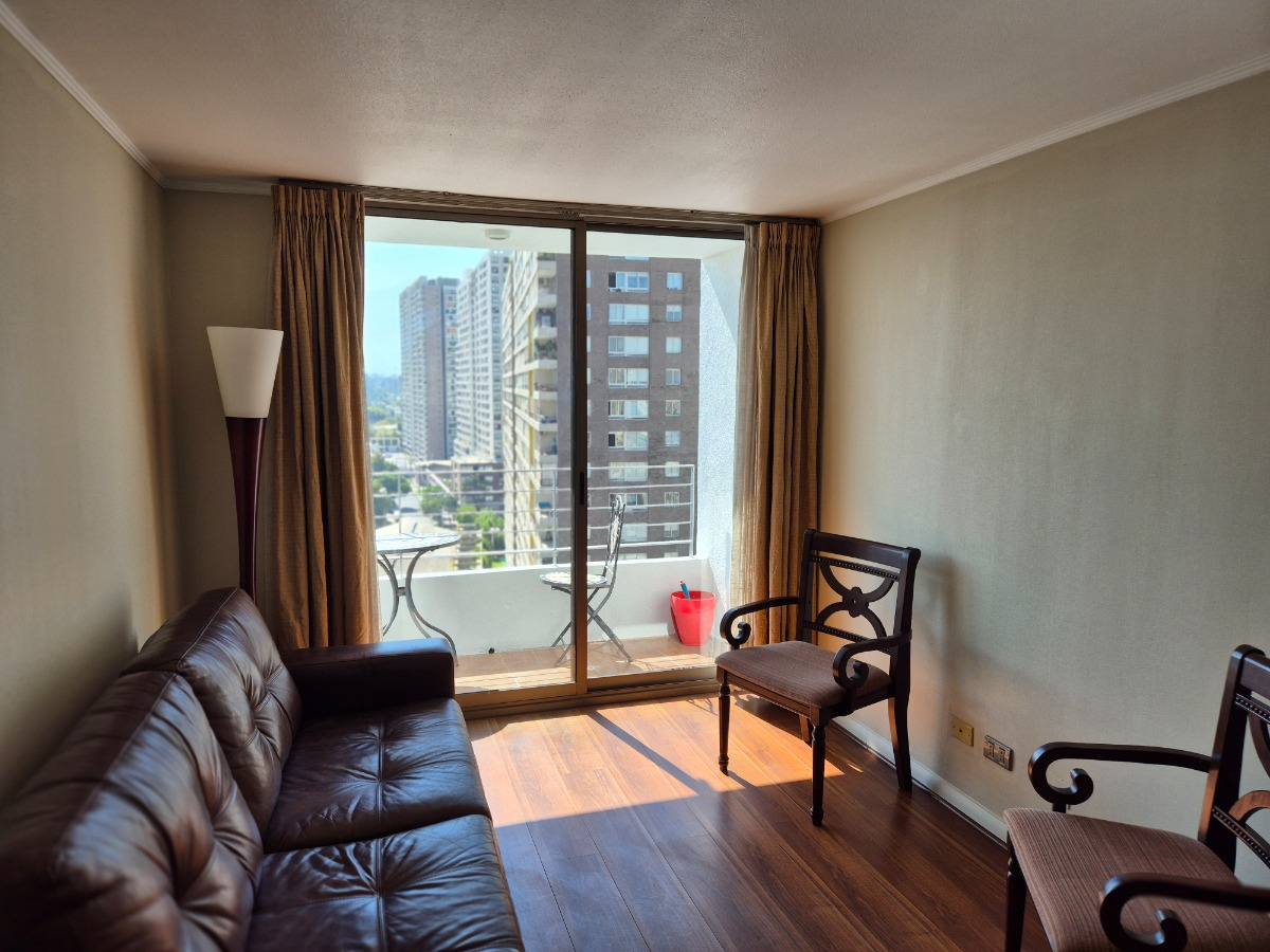 Arriendo Departamento O 3D en suite Walk-in cl&oacute;set 2B 1E 1B Metro Irarr&aacute;zaval - &Ntilde;u&ntilde;oa