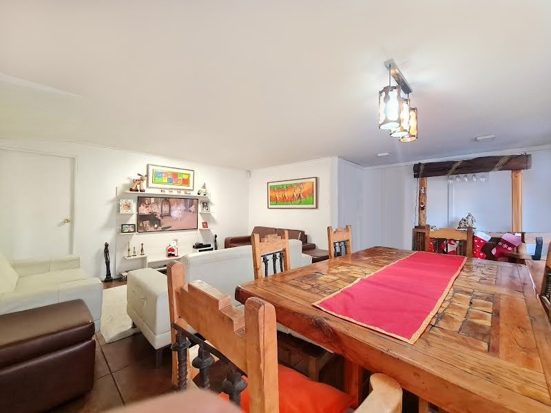 Venta Casa O 4D en suite Walk-in cl&oacute;set 2B 3E 1B Pepe Vila - La Reina