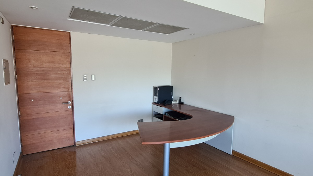 Arriendo Oficina N 1B 1E 1B La Dehesa - Lo Barnechea