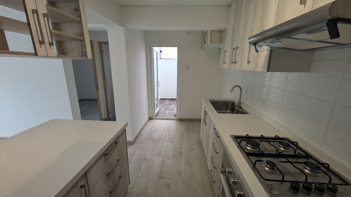 Venta Casa O 3D 2B 1E Los Dominicos - Las Condes