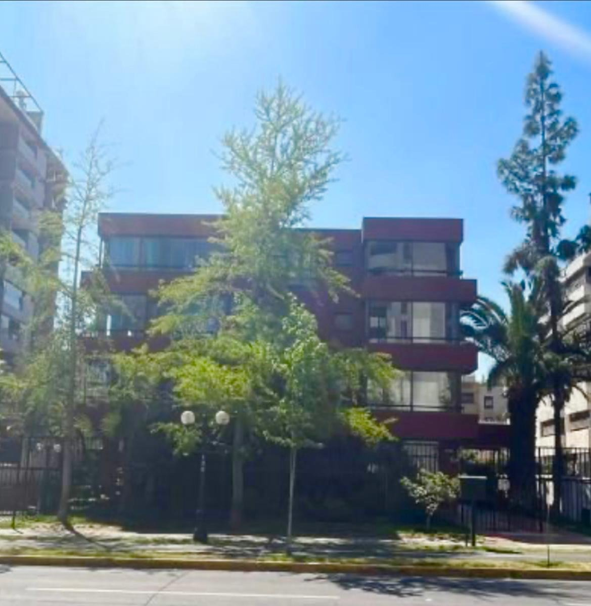 Arriendo Departamento NOSP 4D en suite Walk-in cl&oacute;set 3B 1E 1B Los Leones - Providencia