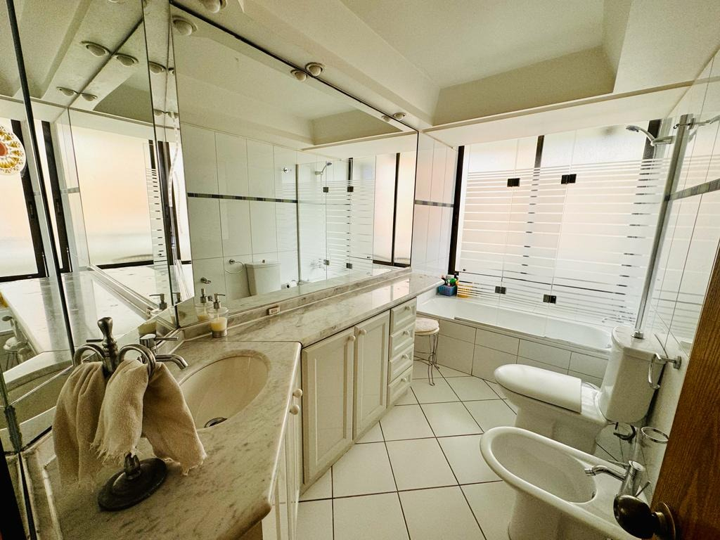 Venta Departamento NO 4D 3B 3E 2B Jard&iacute;n Del Este - Vitacura