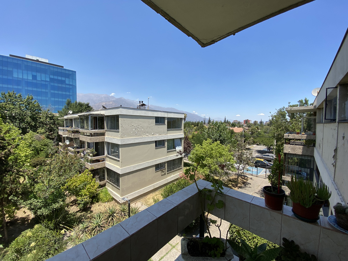 Venta Departamento O 2D 2B 1E Metro Hernando de Magallanes - Las Condes