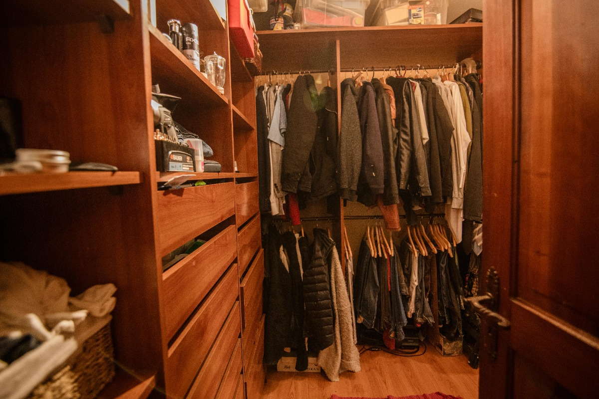 Venta Casa NO 5D en suite Walk-in cl&oacute;set 5B 3E 4B Borde R&iacute;o - Casa Piedra - Vitacura