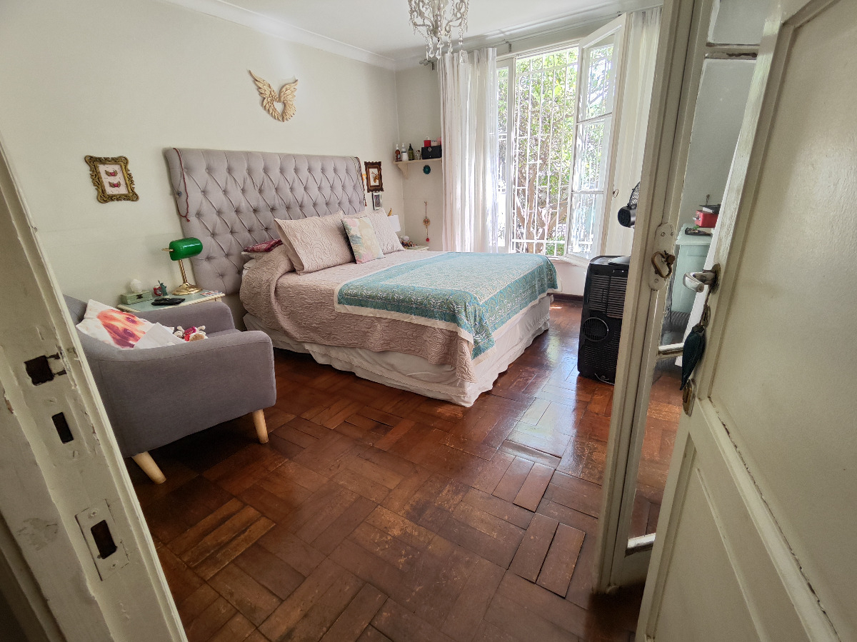 Venta Casa N 5D 2B 3E 1B Vaticano - Las Condes