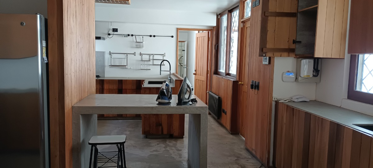 Arriendo Casa 4D San Dami&aacute;n - Las Condes