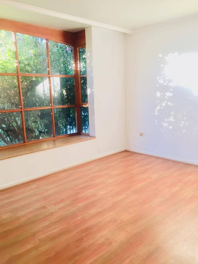 Arriendo Casa NO 4D en suite Walk-in cl&oacute;set 3B 2E San Carlos de Apoquindo - Las Condes