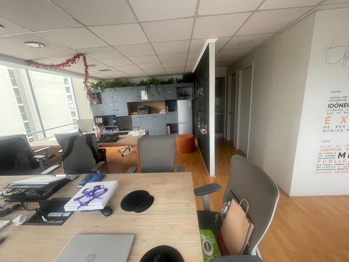 Venta Oficina NO 2B 1E Pedro de Valdivia - Providencia