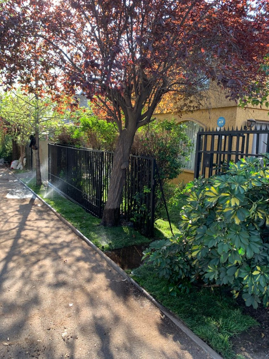 Arriendo Casa NO 5D en suite 3B 2E 1B Carlos Ossand&oacute;n - La Reina