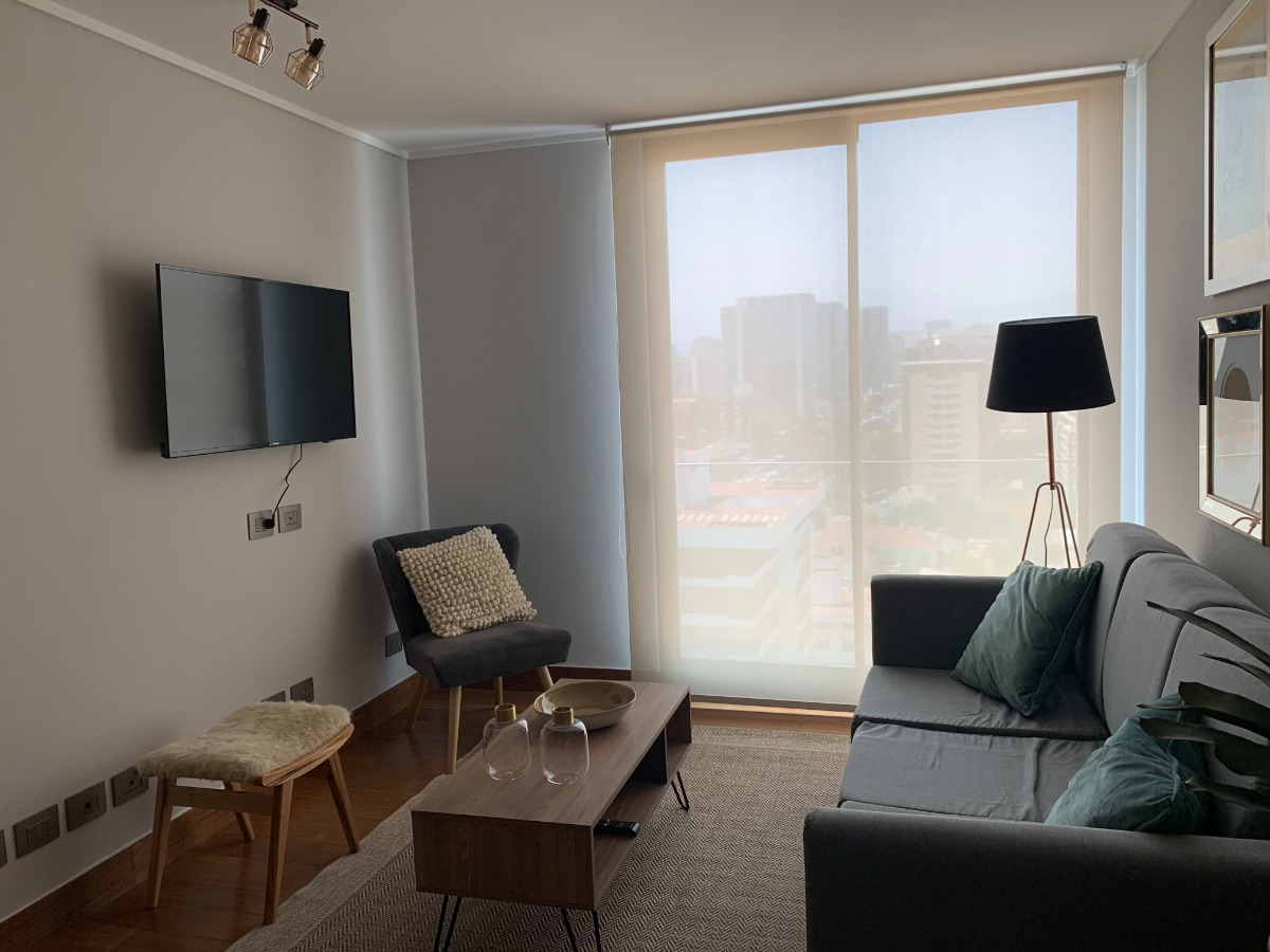 Arriendo Departamento NO 1D en suite Walk-in cl&oacute;set 1B 1E 1B Metro Escuela Militar - Las Condes