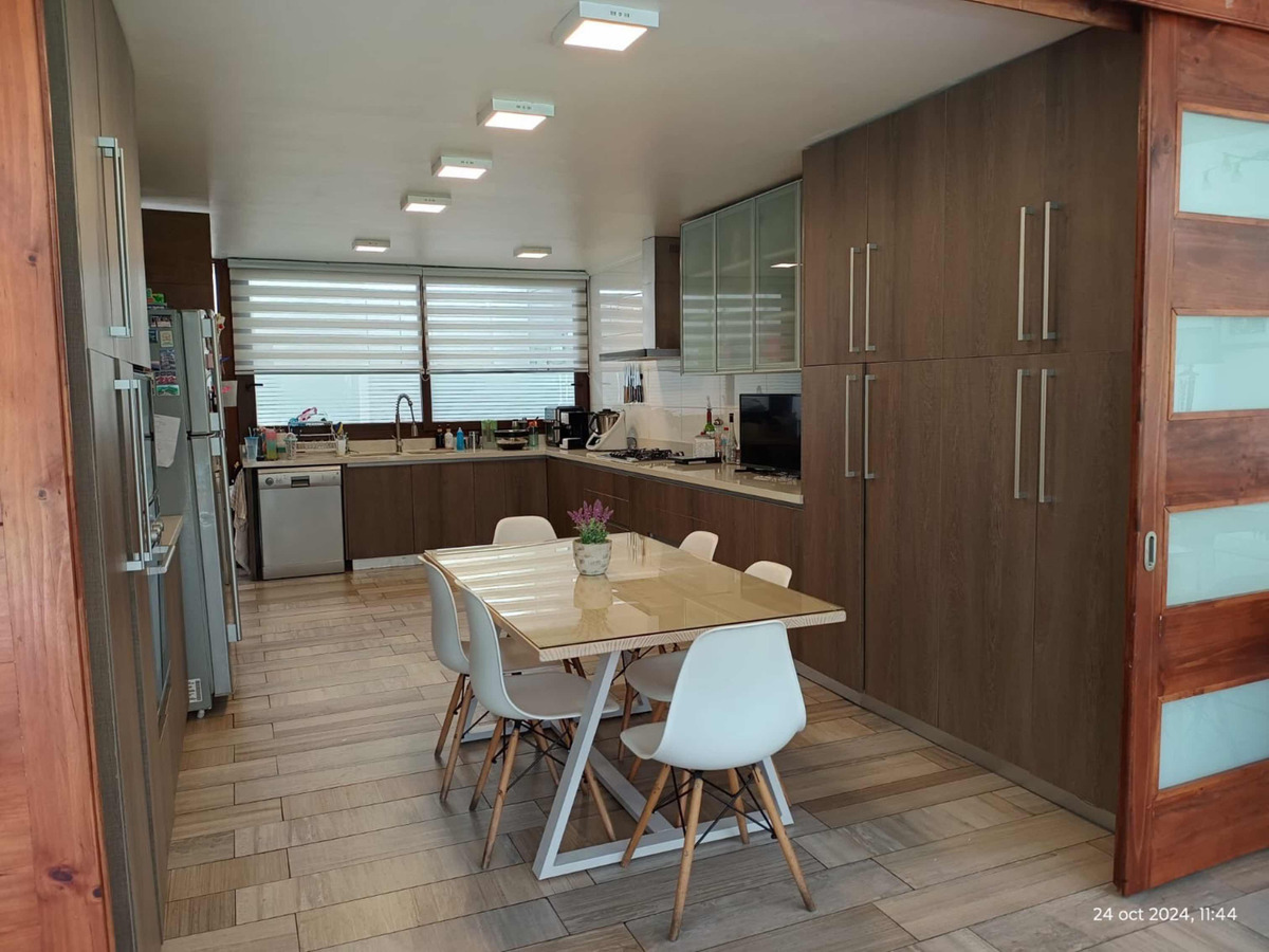 Arriendo Casa O 5D en suite Walk-in cl&oacute;set 4B 4E Los Dominicos - Las Condes