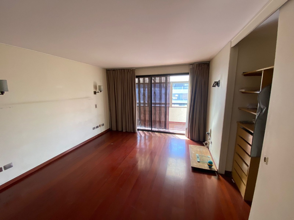 Arriendo Departamento NO 3D en suite 4B 2E 1B Barrio El Golf - Las Condes