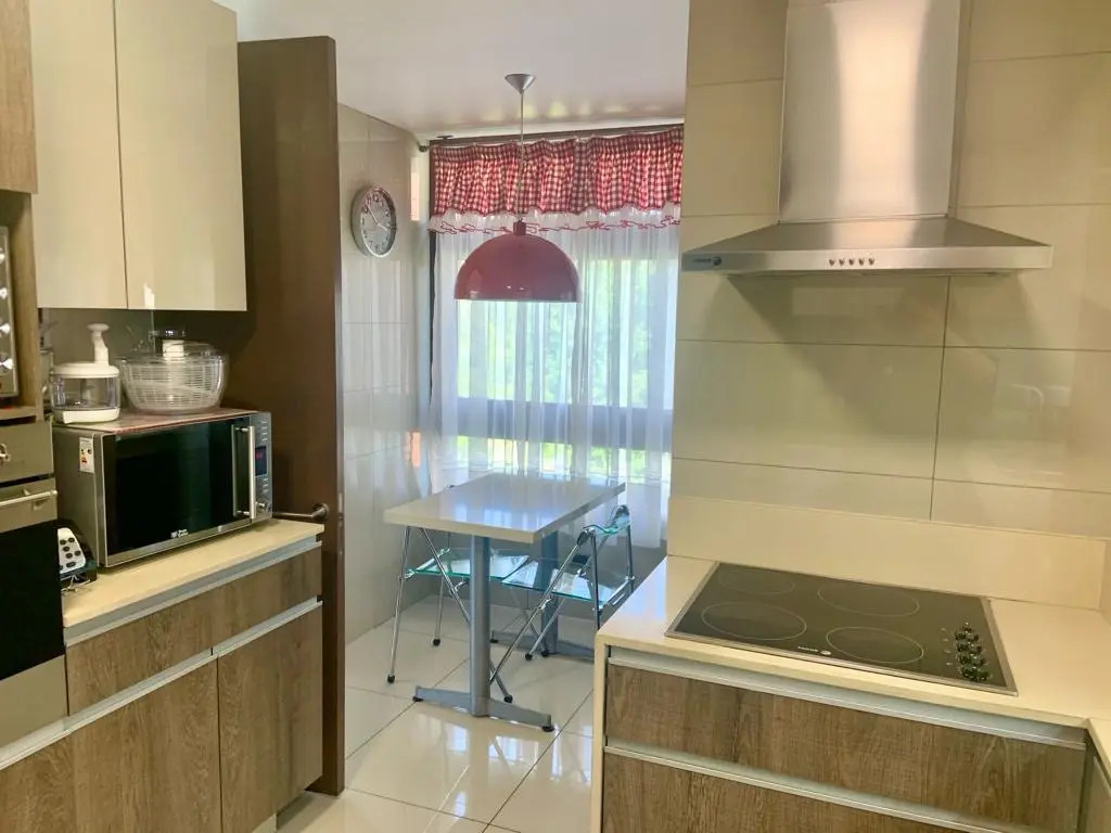 Venta Departamento O 3D en suite Walk-in cl&oacute;set 3B 1E 1B Barrio El Golf - Las Condes