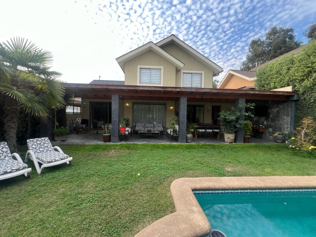 Venta Casa NOSP 5D en suite Walk-in cl&oacute;set 5B 4E 2B La Reina Alta - La Reina