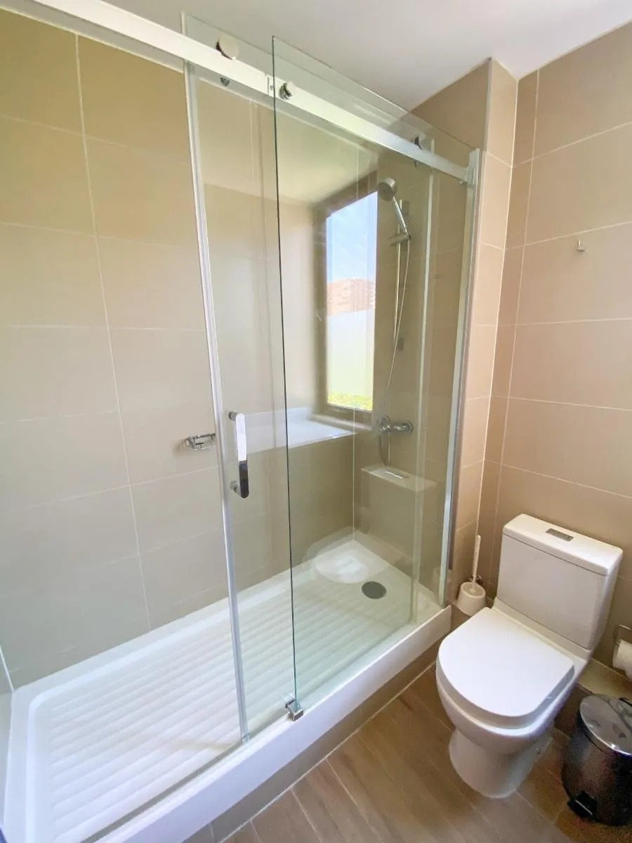 Arriendo Departamento 2D Villa El Dorado - Vitacura