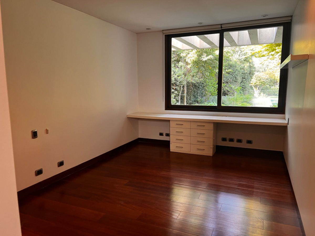 Venta Casa NO 4D en suite Walk-in cl&oacute;set 5B 6E 2B Los Trapenses - Lo Barnechea