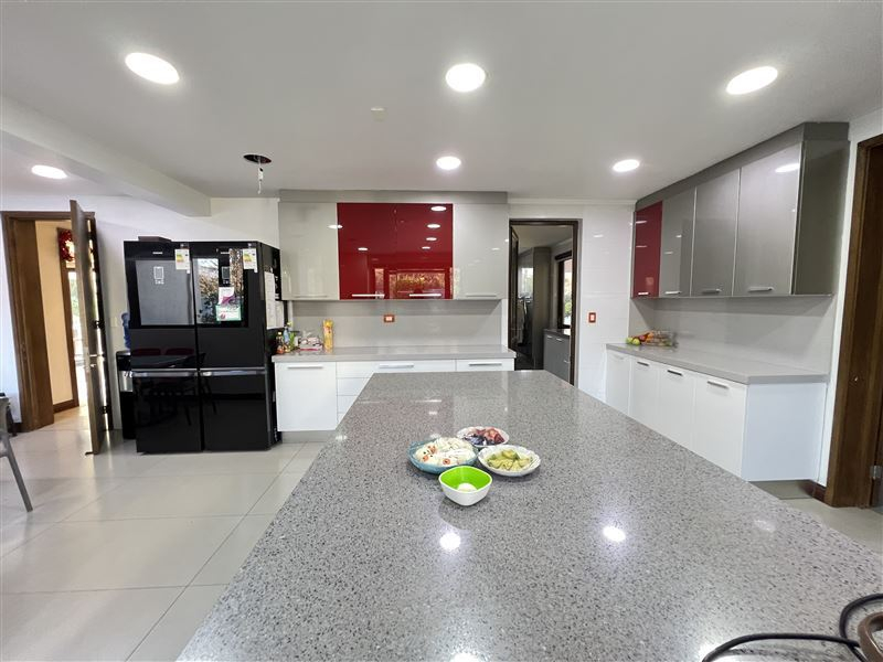 Venta Casa Norte 6D en suite Walk-in cl&oacute;set 7B 10E 1B Los Trapenses - Lo Barnechea