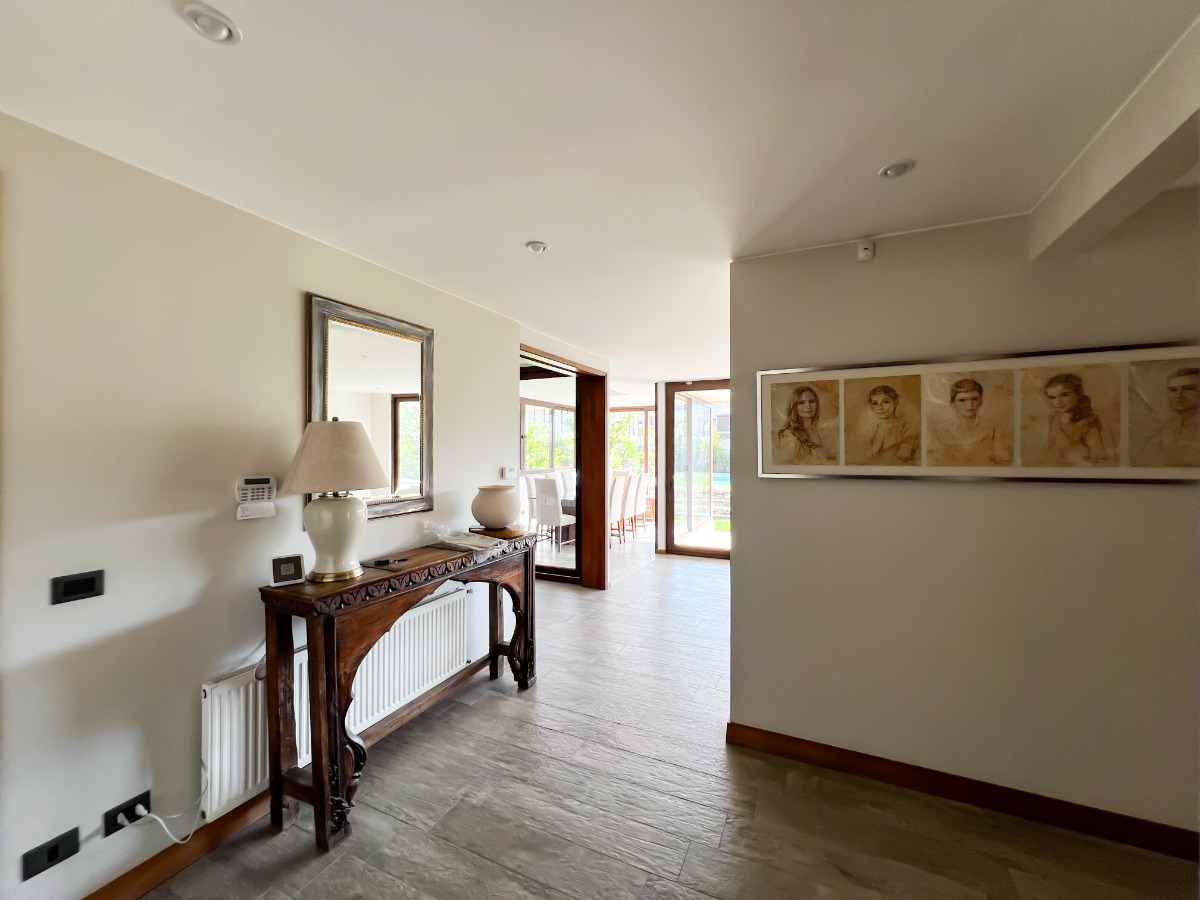 Venta Casa NP 5D en suite Walk-in cl&oacute;set 4B 3E 1B Los Trapenses - Lo Barnechea