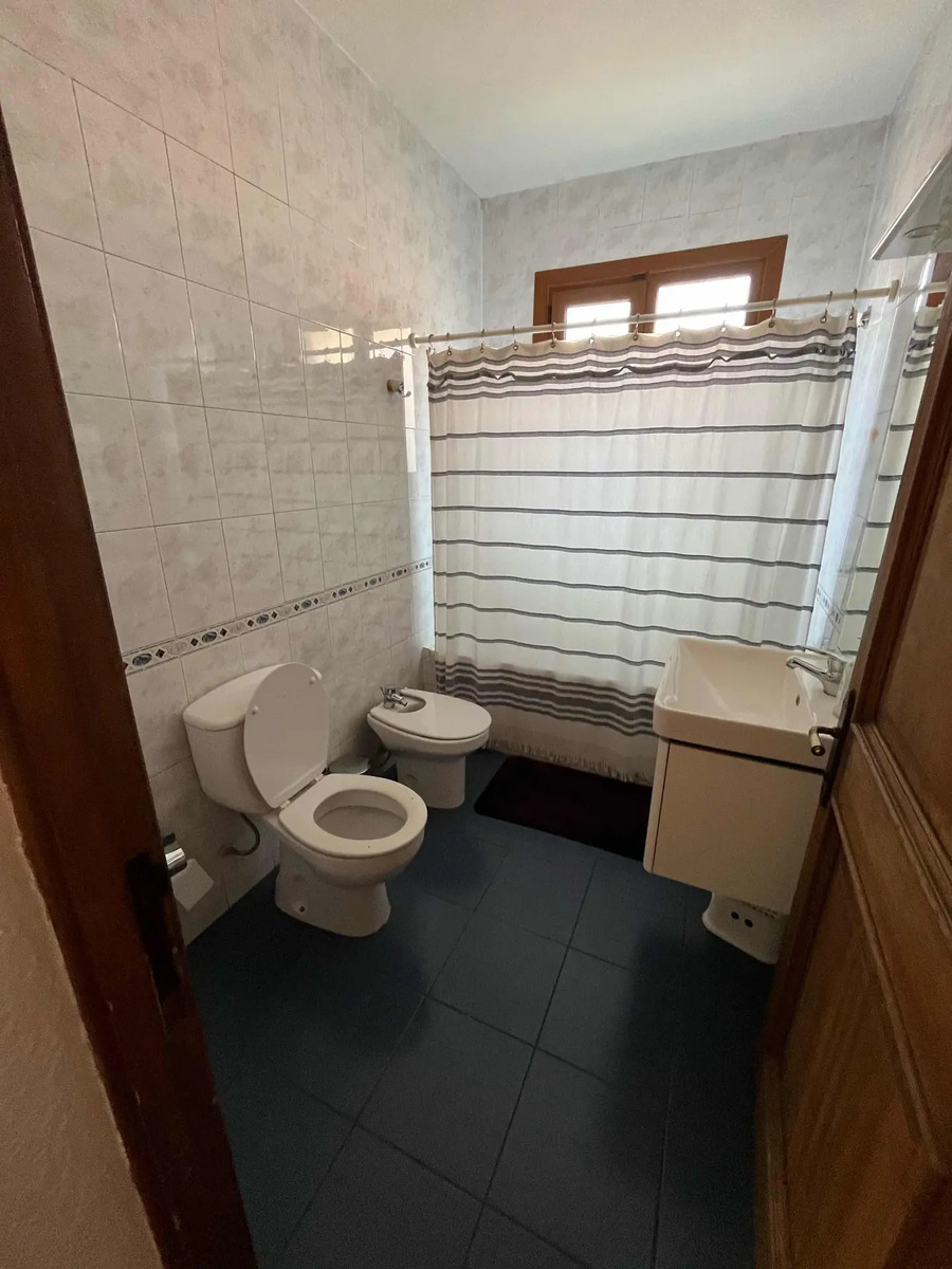 Venta Casa NO 5D en suite Walk-in cl&oacute;set 5B 6E 2B Carlos Ossand&oacute;n - La Reina