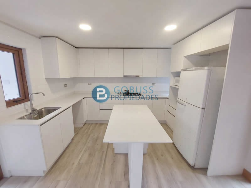 Venta Casa SO 4D Walk-in cl&oacute;set 5B 2E La Llaver&iacute;a - Vitacura