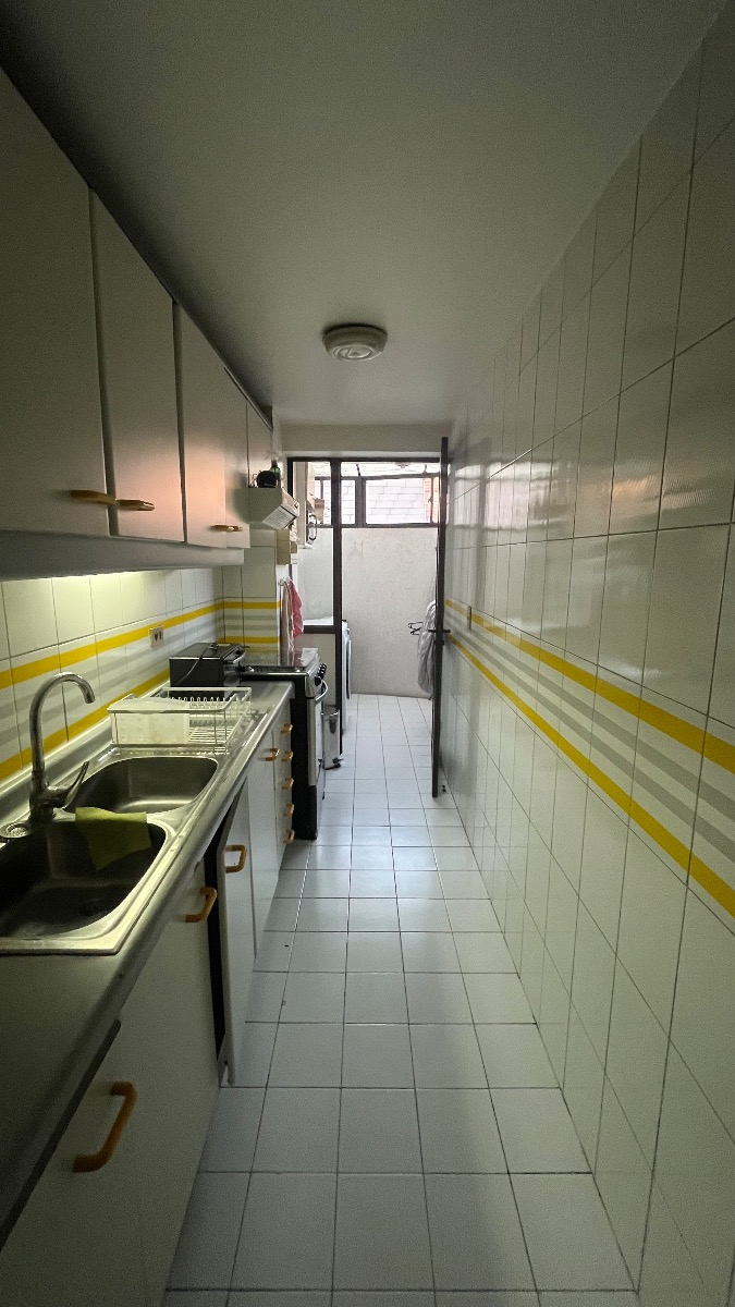 Arriendo Departamento SO 2D en suite Walk-in cl&oacute;set 2B 1E 1B Barrio El Golf - Las Condes