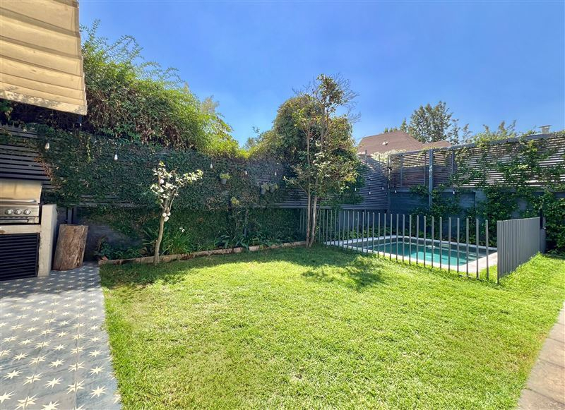 Venta Casa Nor-Oriente 3D 3B 1E 1B Metro Escuela Militar - Las Condes