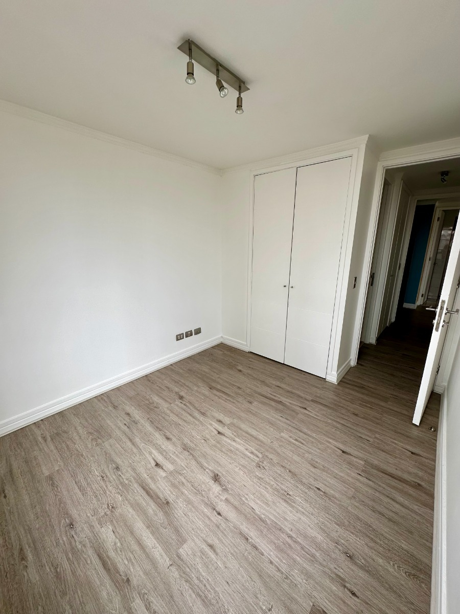 Arriendo Departamento NO 2D en suite Walk-in cl&oacute;set 2B 1E 1B Metro Manquehue - Apumanque - Las Condes