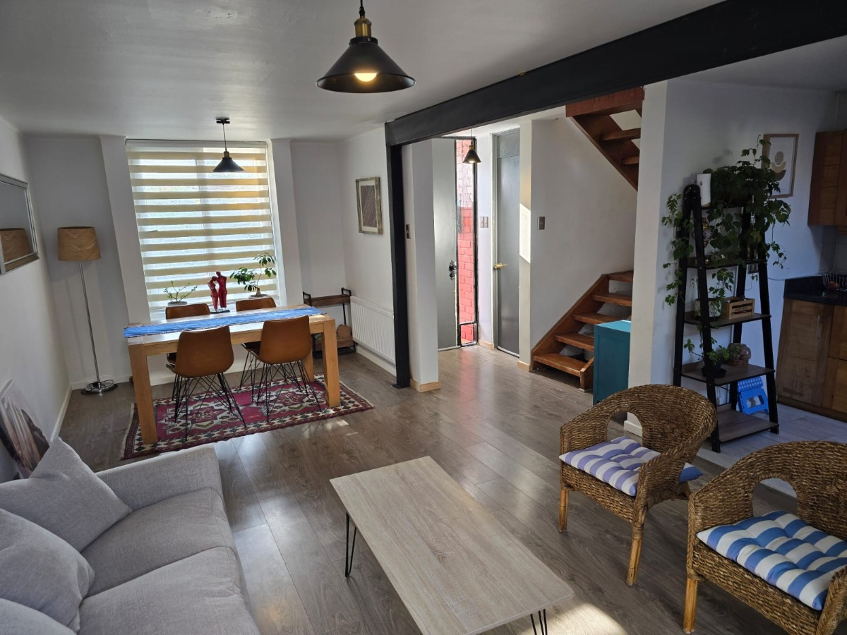 Venta Casa 3D 2B 1E 1B La Llaver&iacute;a - Vitacura