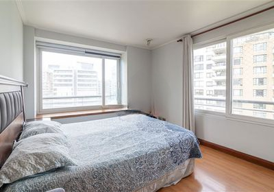 Venta Departamento 2D Barrio El Golf - Las Condes