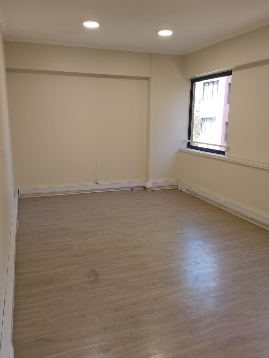 Arriendo Oficina 2B 2E 2Bd Centro Financiero - Las Condes