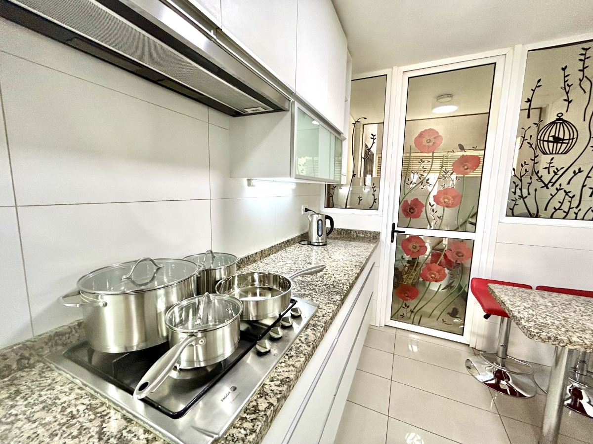 Arriendo Departamento SO 4D en suite Walk-in cl&oacute;set 4B 2E 1B Barrio El Golf - Las Condes