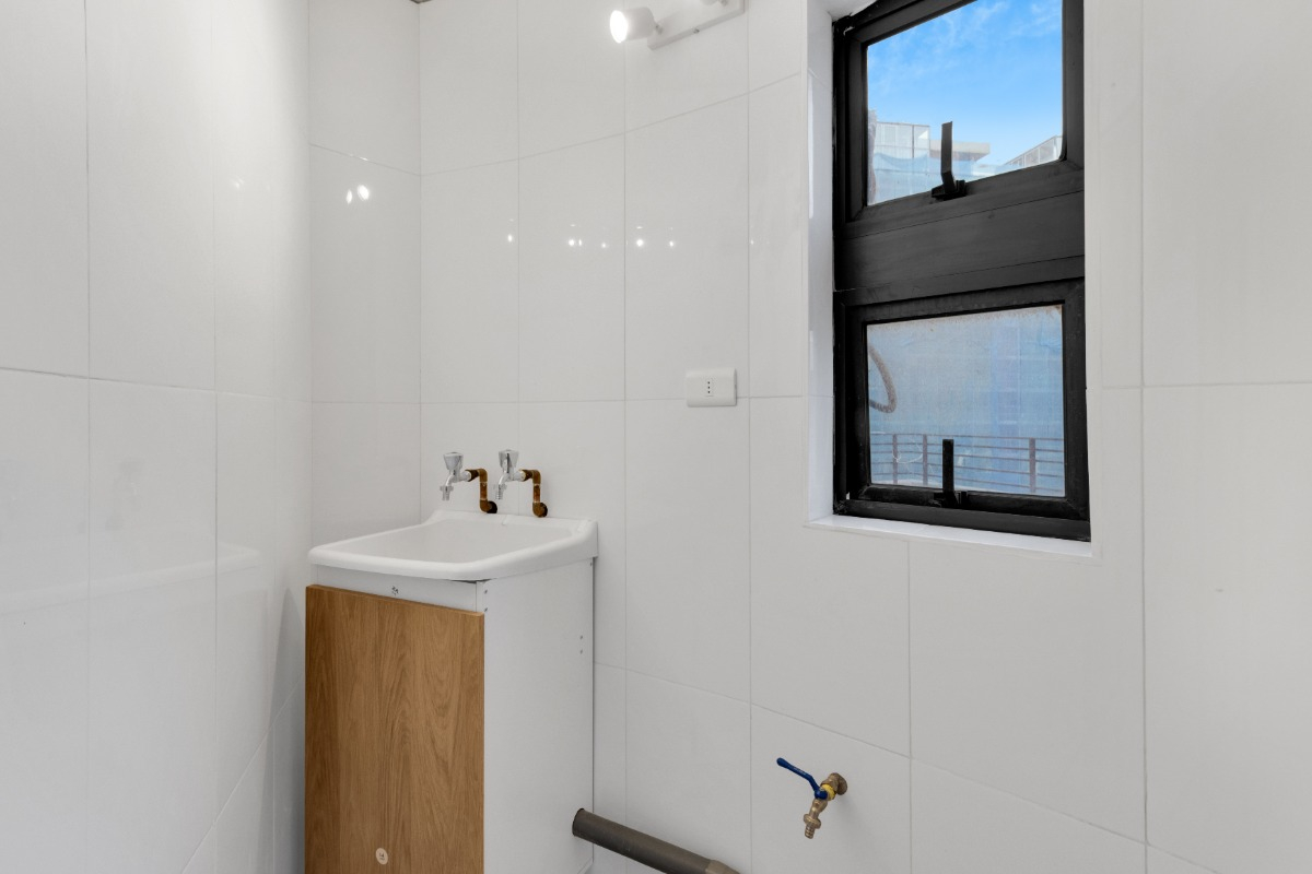 Venta Departamento O 2D en suite Walk-in cl&oacute;set 2B 1E 2B Metro Manquehue - Apumanque - Las Condes