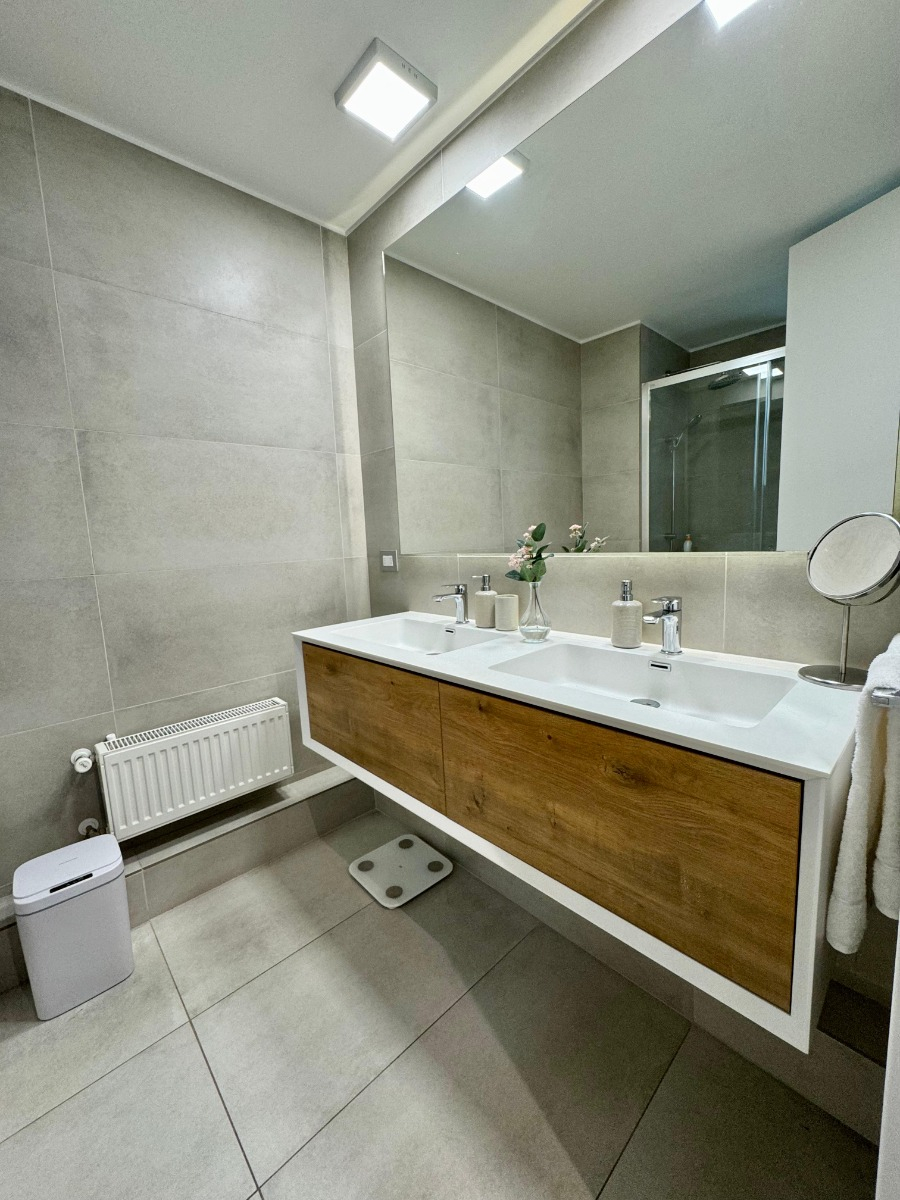 Arriendo Departamento SO 3D en suite Walk-in cl&oacute;set 2B 2E La Dehesa - Lo Barnechea