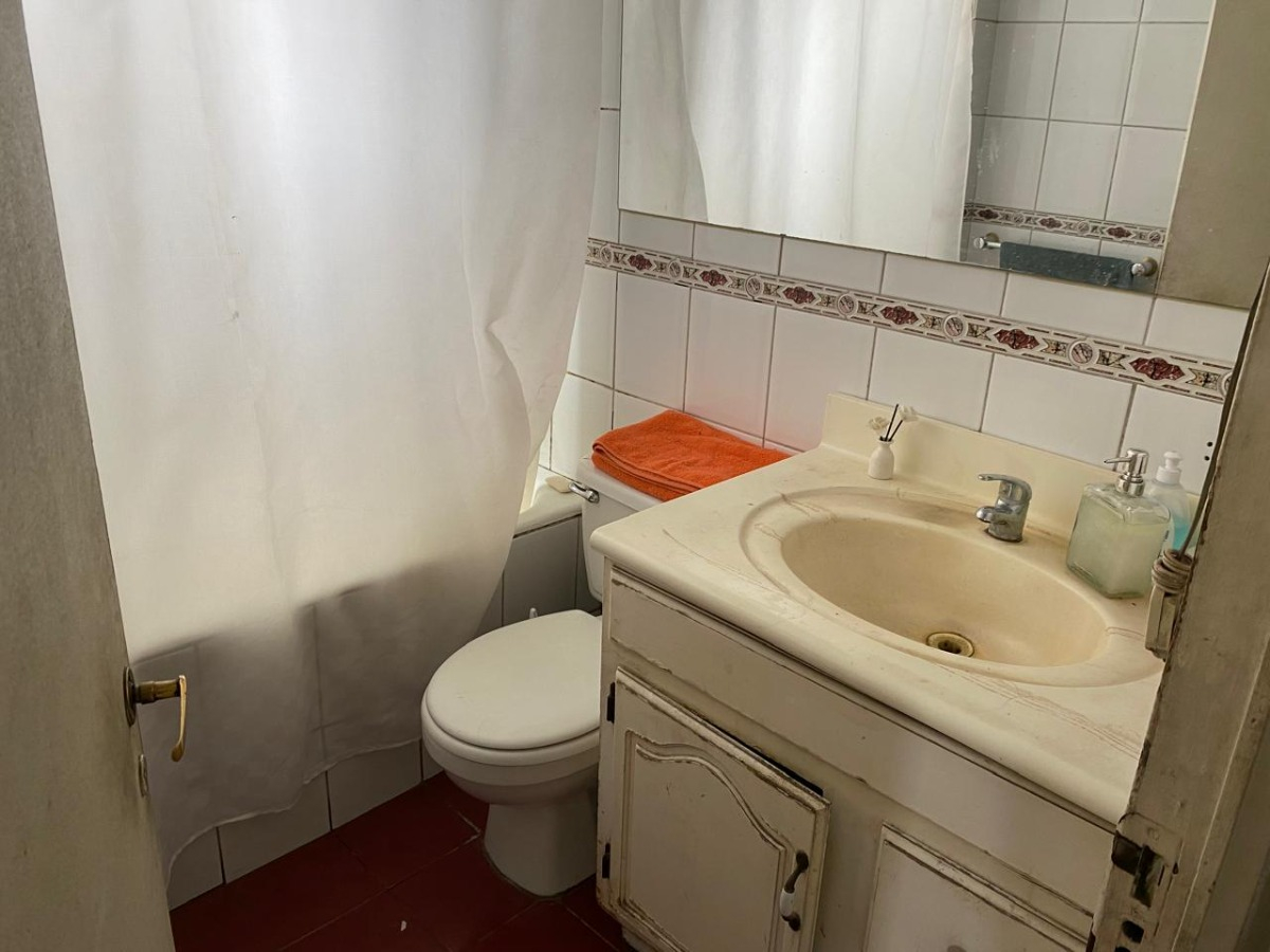 Venta Casa NO 4D 2B 2E 1B Rotonda Atenas - Las Condes