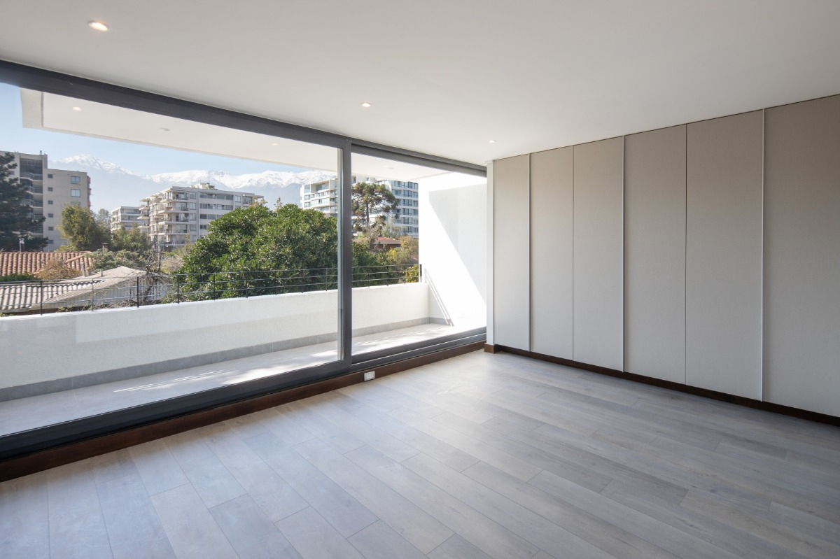 Venta Casa NO 4D en suite Walk-in cl&oacute;set 4B 2E Sebasti&aacute;n Elcano - Las Condes