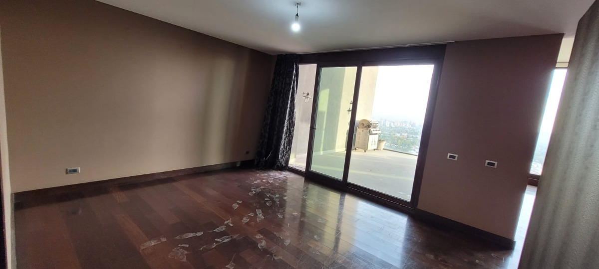 Arriendo Departamento P 5D en suite Walk-in cl&oacute;set 4B 3E 1B Lo Curro - Vitacura