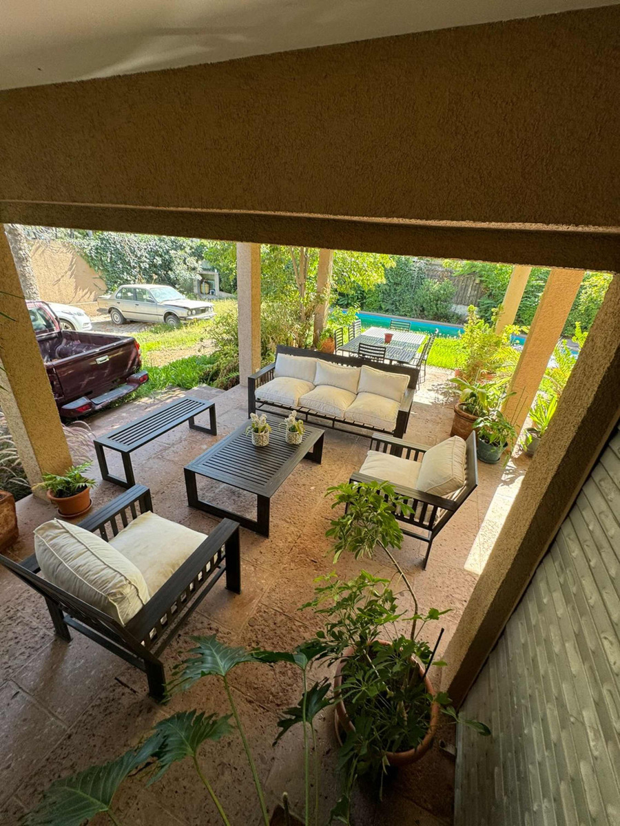 Venta Casa 5D 3B 10E Los Dominicos - Las Condes